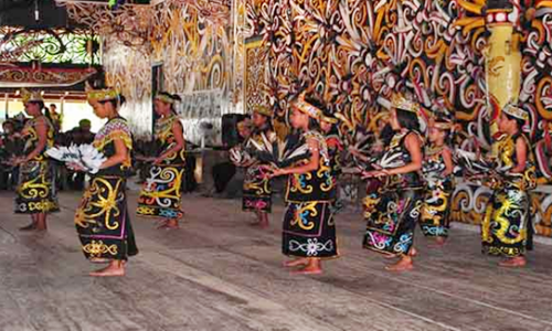 Tari Tradisional Dari Kalimantan Timur - Sarana Pendidikan Menuju ...